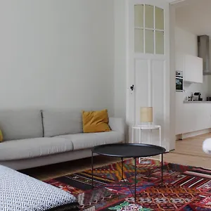 https://nieuw-authentiek-en-zonnig-appartement-vlakbij-zee.bruges-hotels.info