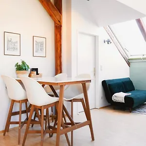 https://stilvolles-apartment-in-zentraler-graz.graz-austria-hotels.com