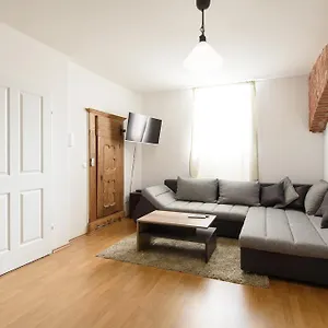 https://central-apartment-wahring.vienna-besthotels.com
